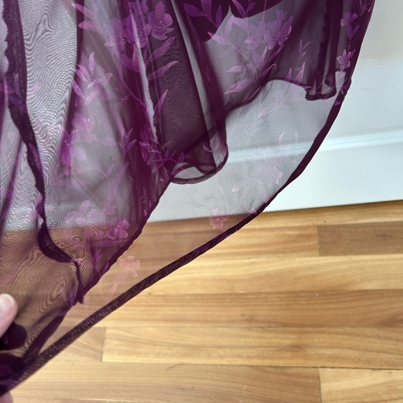 Vintage City Triangles floral sheer maxi dress. Whimsigoth. Vampy. Y2k. Purple - Picture 4 of 13